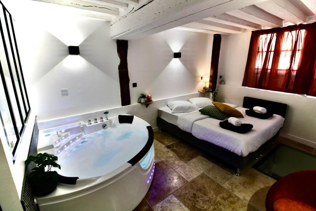 Le Spa Beauvoisine - Jacuzzi Sauna Rouen Centre Free Parking Экстерьер фото